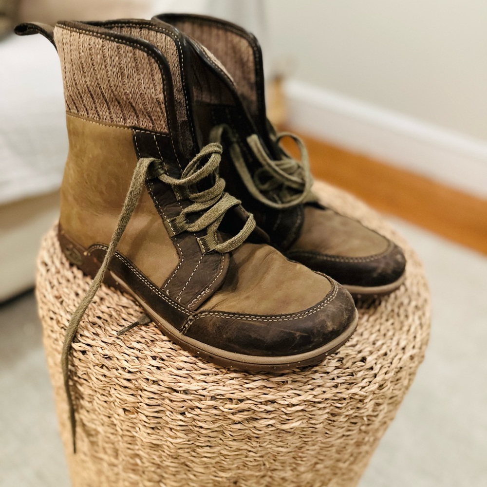 Chaco Barbary boots in good/fair condition